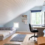 Funkis Stroemmen - Gorgeous By The Sea! *