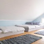 Funkis Stroemmen - Gorgeous By The Sea! *