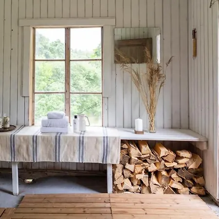 Funkis Stroemmen - Gorgeous By The Sea! *